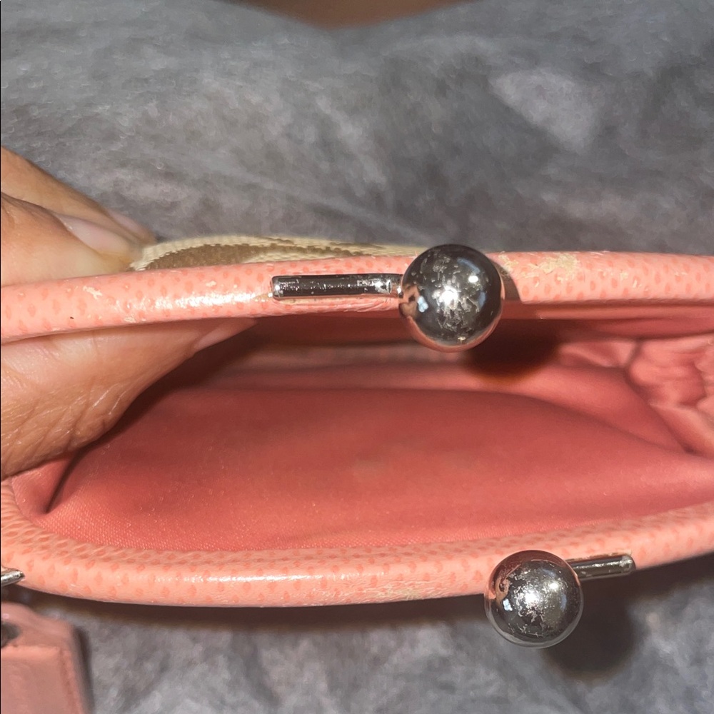 Coach Coral Pink and Beige Signature Kiss-Lock Coin Purse With Hangtag - Picture 5 of 7